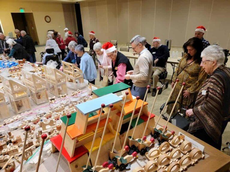 giving back for the holidays at Emerald Heights